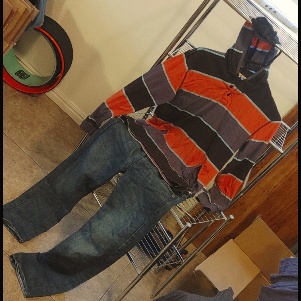 Shawn White Thin Hoodie w/ Levi 514 size 12 reg